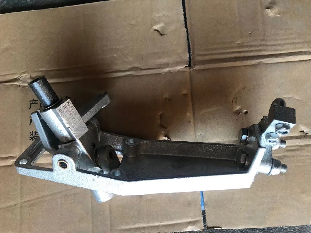 操縱機(jī)構(gòu) 操縱機(jī)構(gòu)