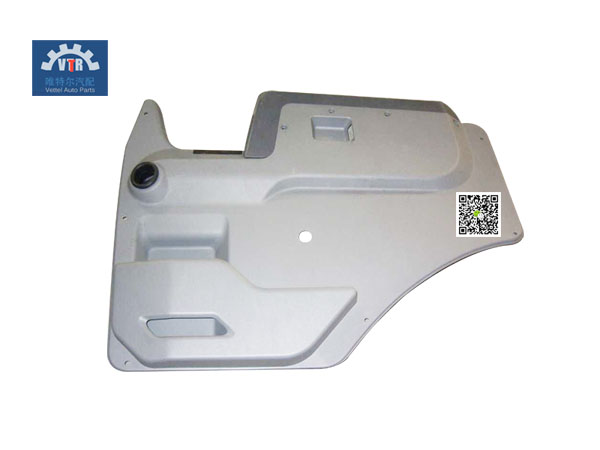 WG1642330040   右車門內(nèi)護(hù)板   Right door inner guard SINOTRUK HOWO Truck cab door accessories