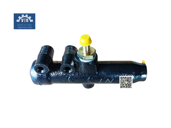 520 295 00 06   離合器總泵  Clutch master cylinder  BEIBEN TRUCK-北奔重卡